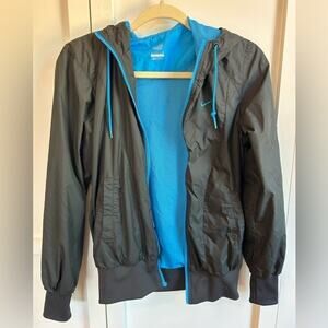 Nike wind breaker
